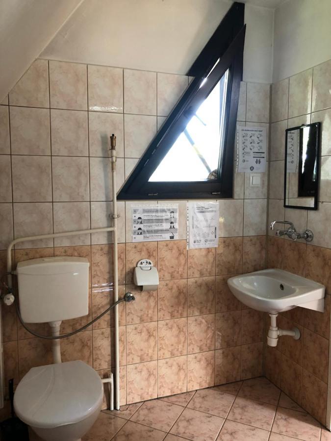 Хостел Miedzynarodowe Schronisko Mlodziezowe Ptsm Szarotka Закопане Экстерьер фото